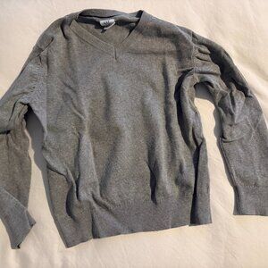 CLASSIC GAP KIDS V-NECK COTTON SWEATER SIZE 6-7 (SMALL)